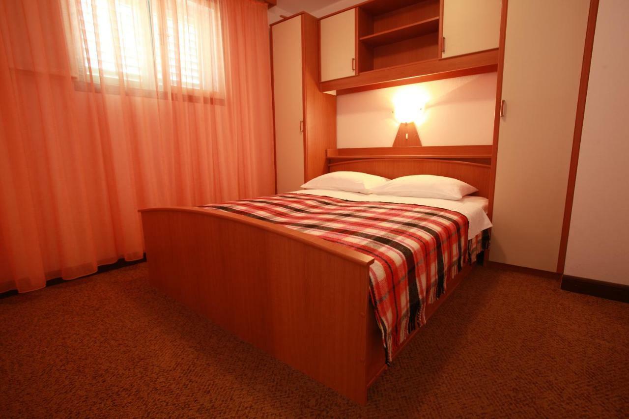 Apartments & Room Jagoda Baska  Exterior photo