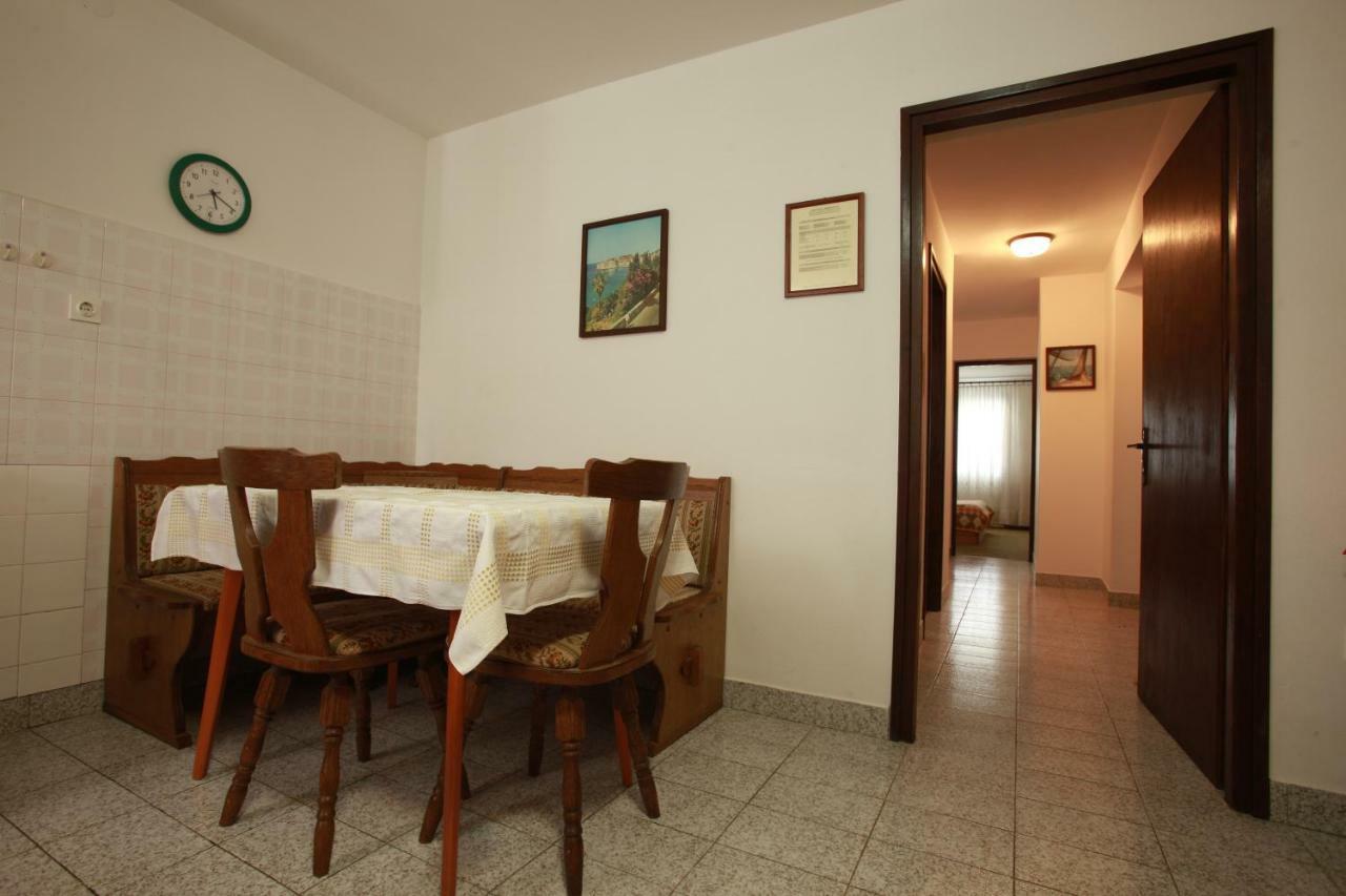 Apartments & Room Jagoda Baska  Exterior photo