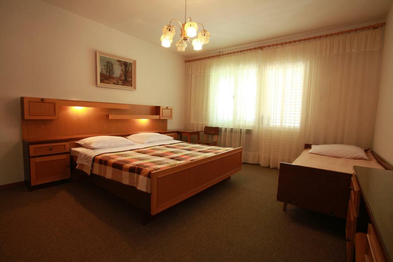 Apartments & Room Jagoda Baska  Exterior photo